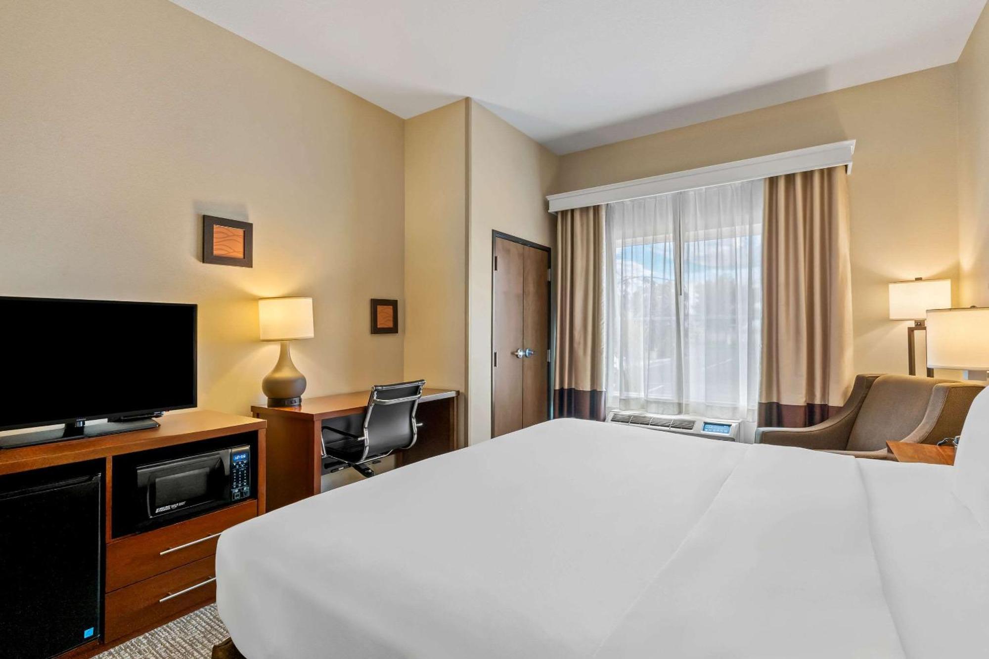 Comfort Inn & Suites Гермістон Екстер'єр фото
