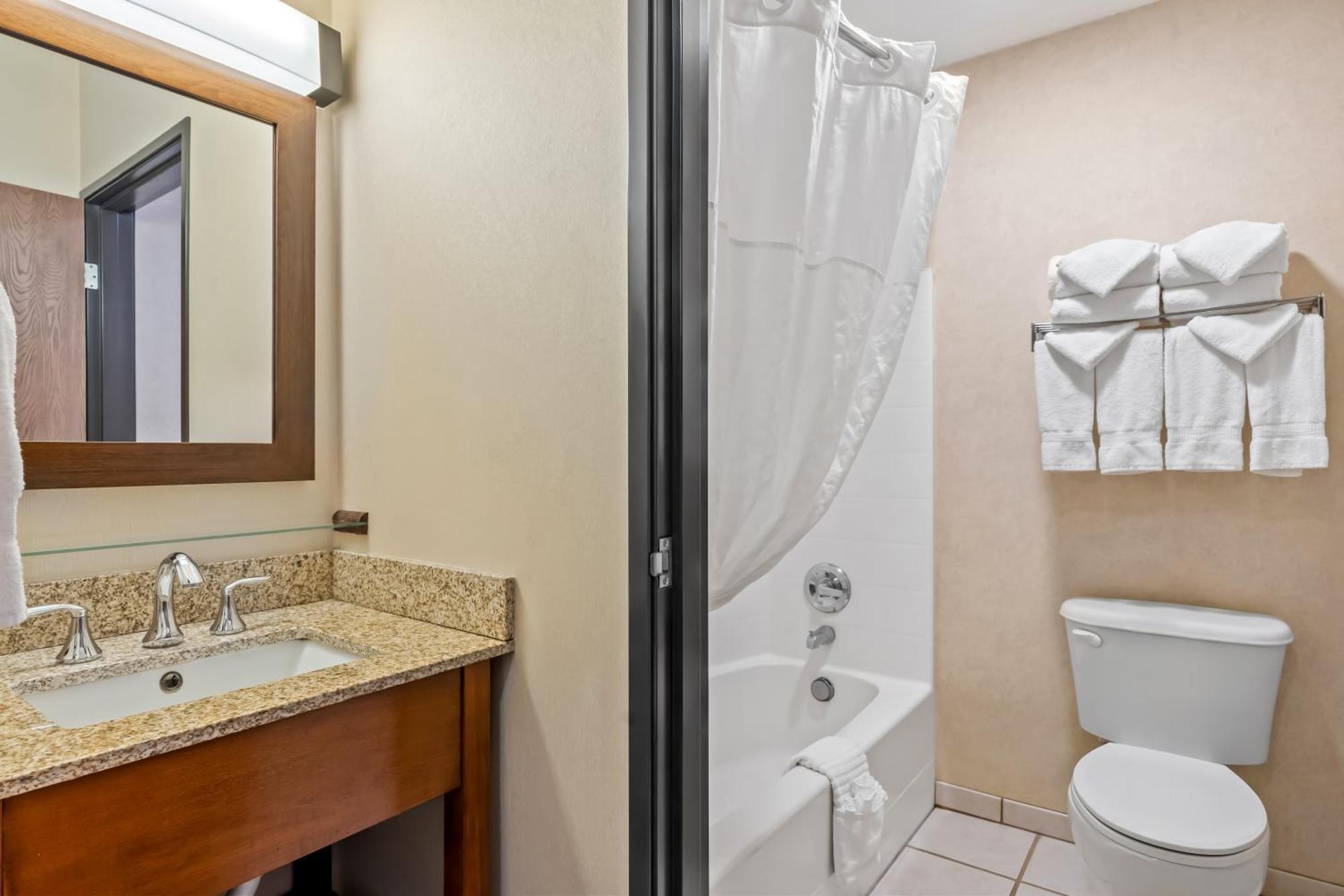 Comfort Inn & Suites Гермістон Екстер'єр фото