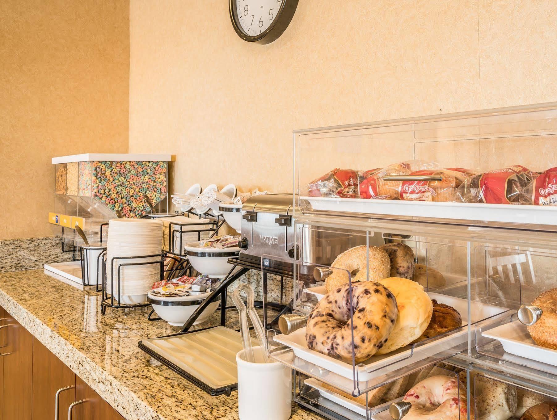 Comfort Inn & Suites Гермістон Екстер'єр фото